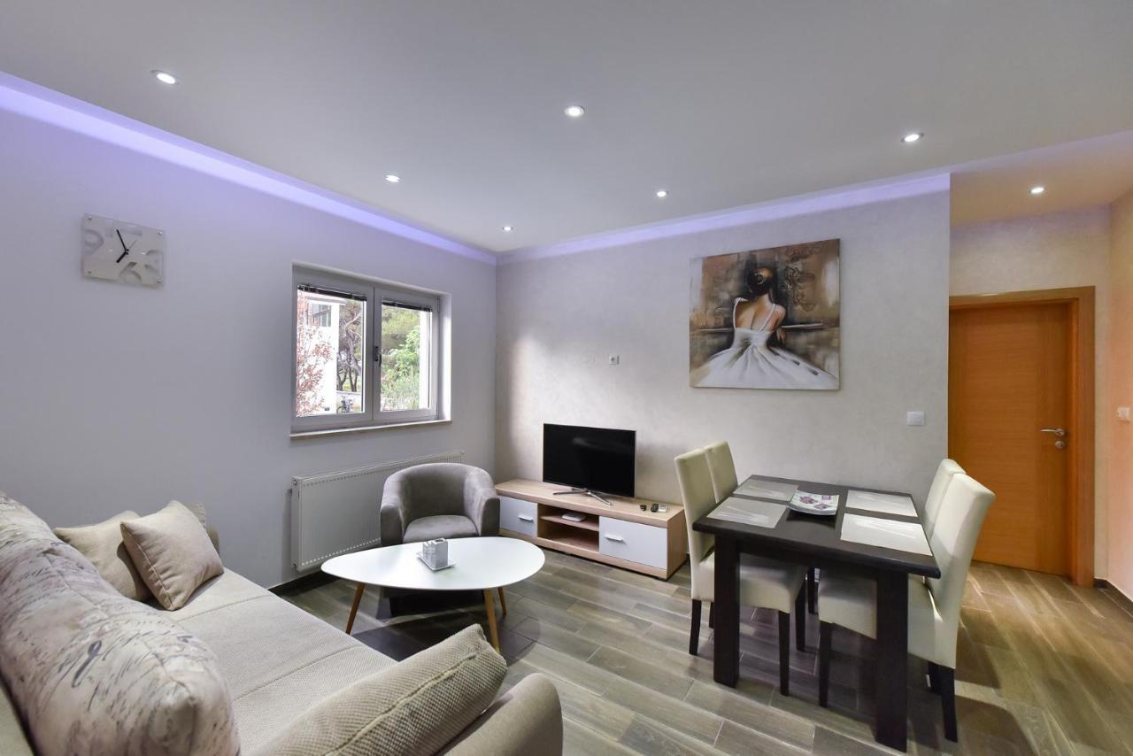 Apartmani Iva Vir Exterior photo
